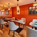 Hotel Monsieur Georges 4*