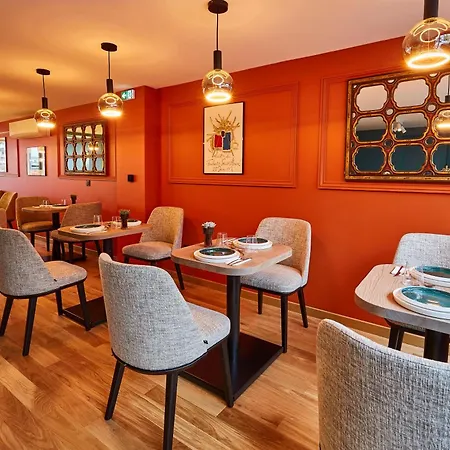 Hotell Monsieur Georges 4*